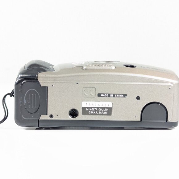 Vintage MINOLTA AF Big Finder 35mm film camera - Picture 8 of 15